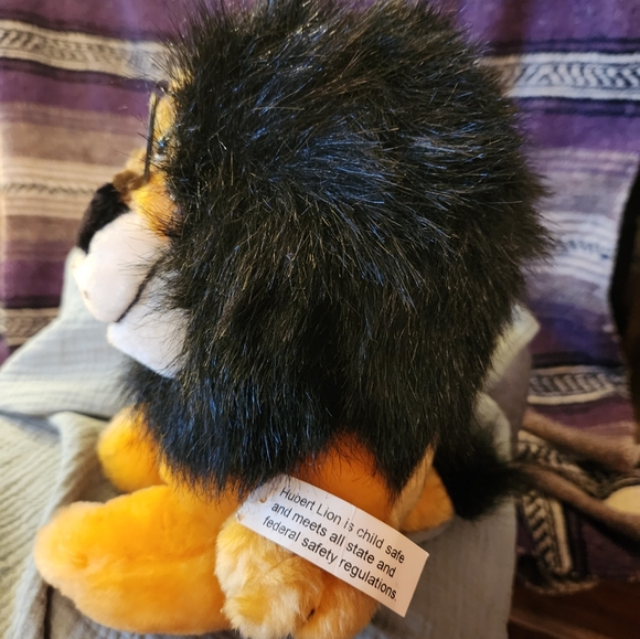 Vintage Harris Bank lion piggy bank - Picture 5 of 7